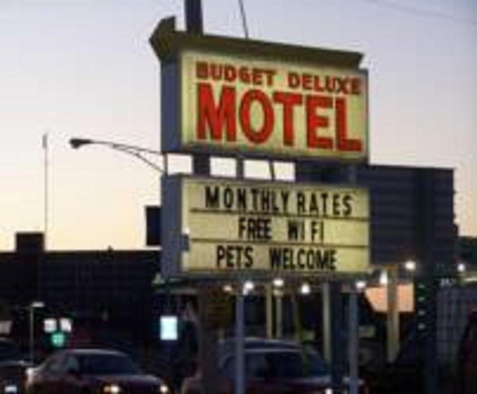 Budget Deluxe Motel Рола Екстериор снимка